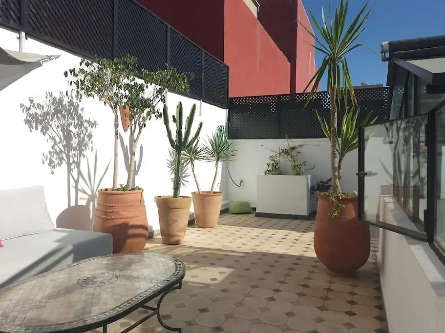 別荘 Riad Agadir Avec Terrasse Toit